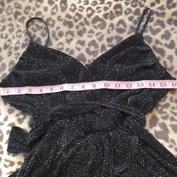 Express Wrap Peplum Cami in Black White Dot Print Size Medium - Picture 11 of 16